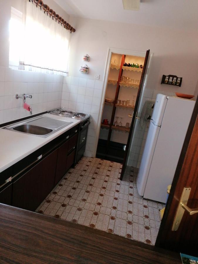 Guesthouse Butkovic Punat Esterno foto