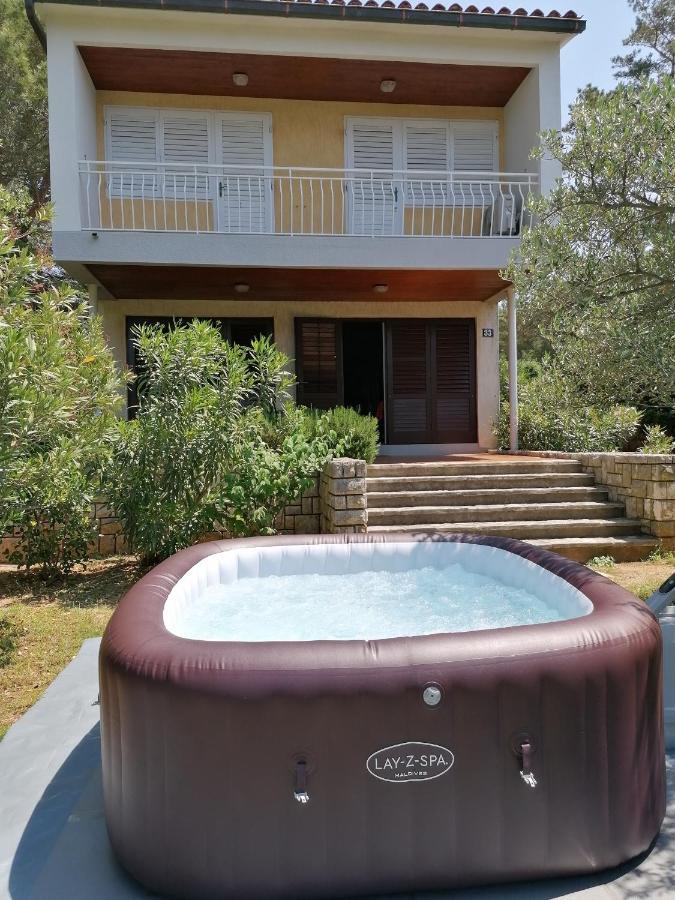 Guesthouse Butkovic Punat Esterno foto
