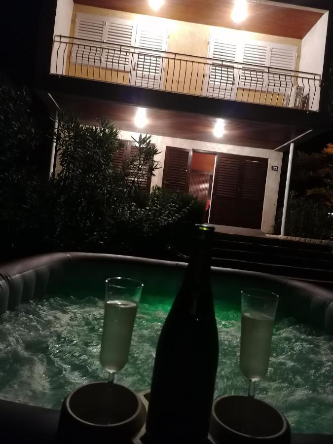 Guesthouse Butkovic Punat Esterno foto