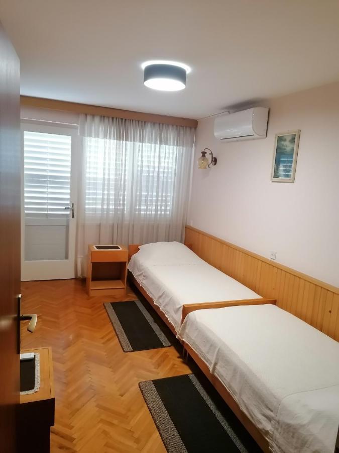 Guesthouse Butkovic Punat Esterno foto